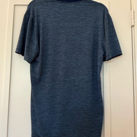 Derminpro Men’s Blue and white striped Polo shirt- M - Picture 2 of 3